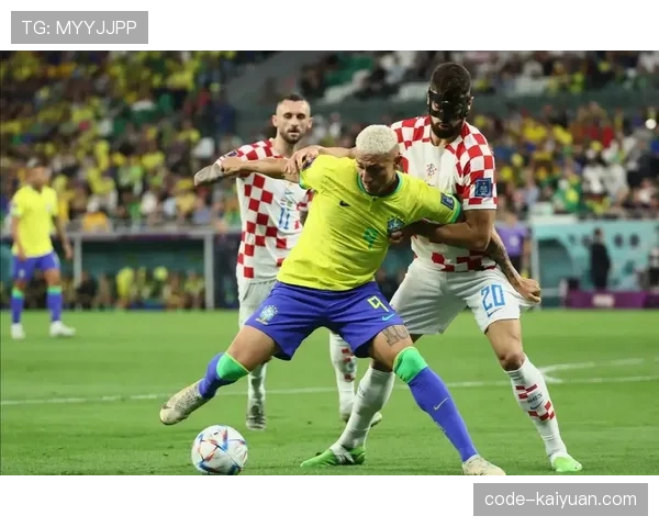 哈维回撤接应主导中场，对比新生代组织者展现节奏掌控优势