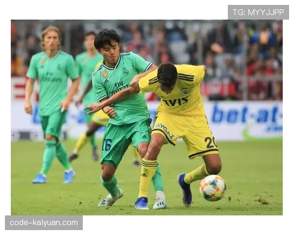 久保建英在高位压迫体系中的回防效率与拼抢作用解析