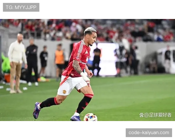 曼联转会策略成效争议显现，对赛季竞争力与稳定性造成影响